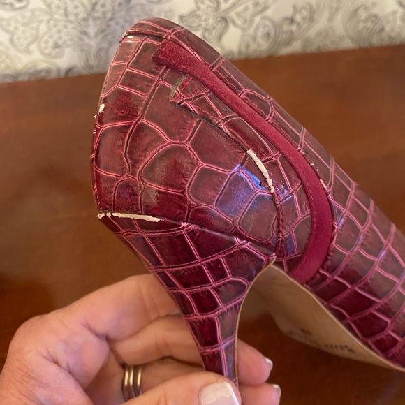 White House Black Market High Heels - Picture 9 of 9